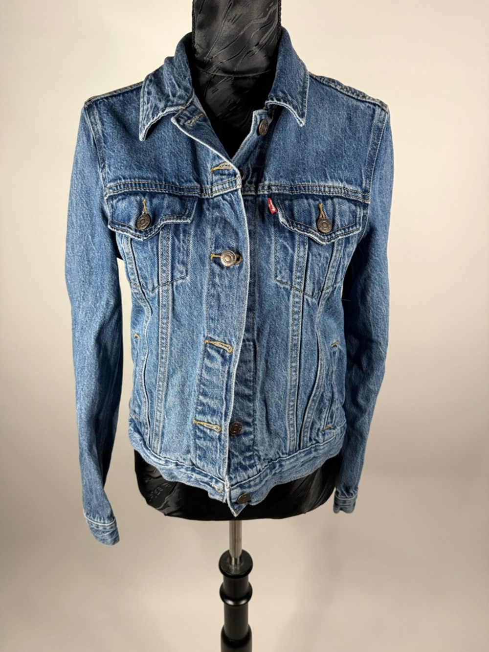 Levi's Women's Light Blue Denim Trucker Jacket laugh love live on back